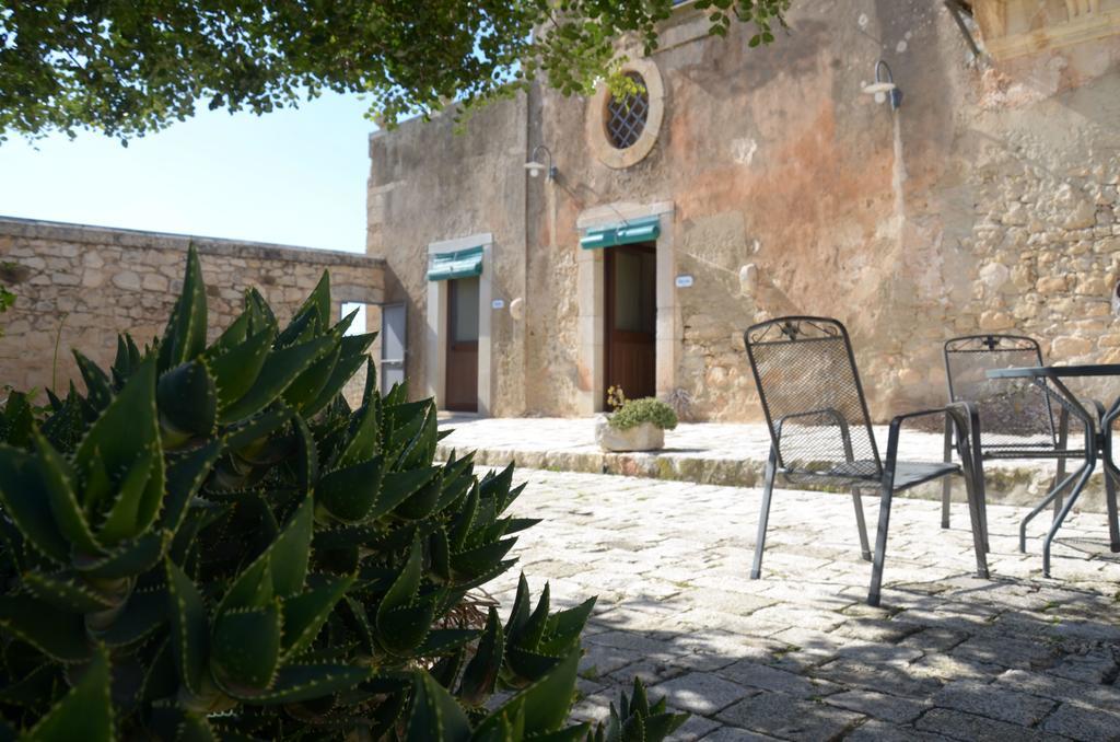 Гостьовий будинок Casina Di Grotta Di Ferro Санта-Кроче-Камерина Екстер'єр фото
